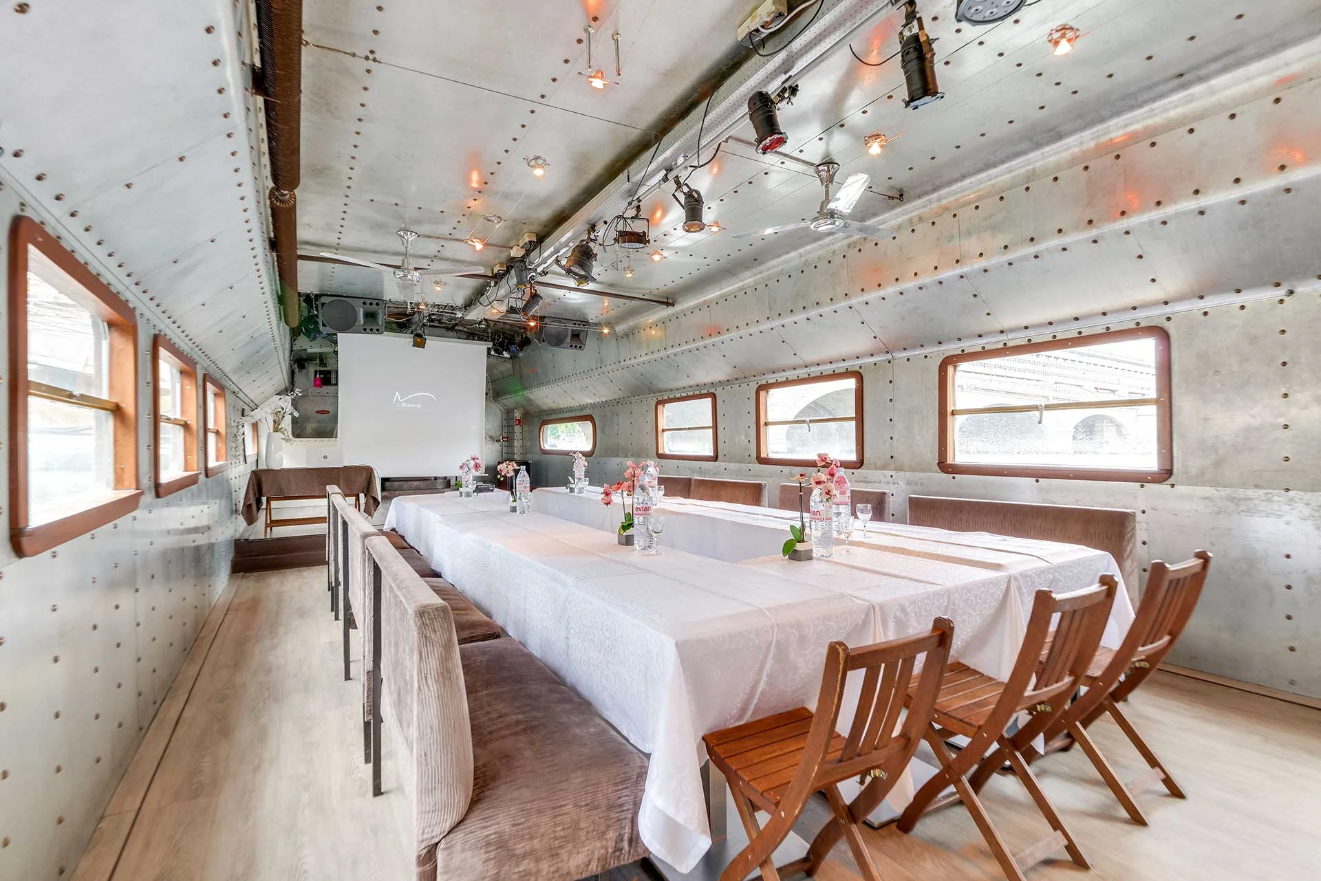 Location péniche pour séminaire à Paris en privatisation